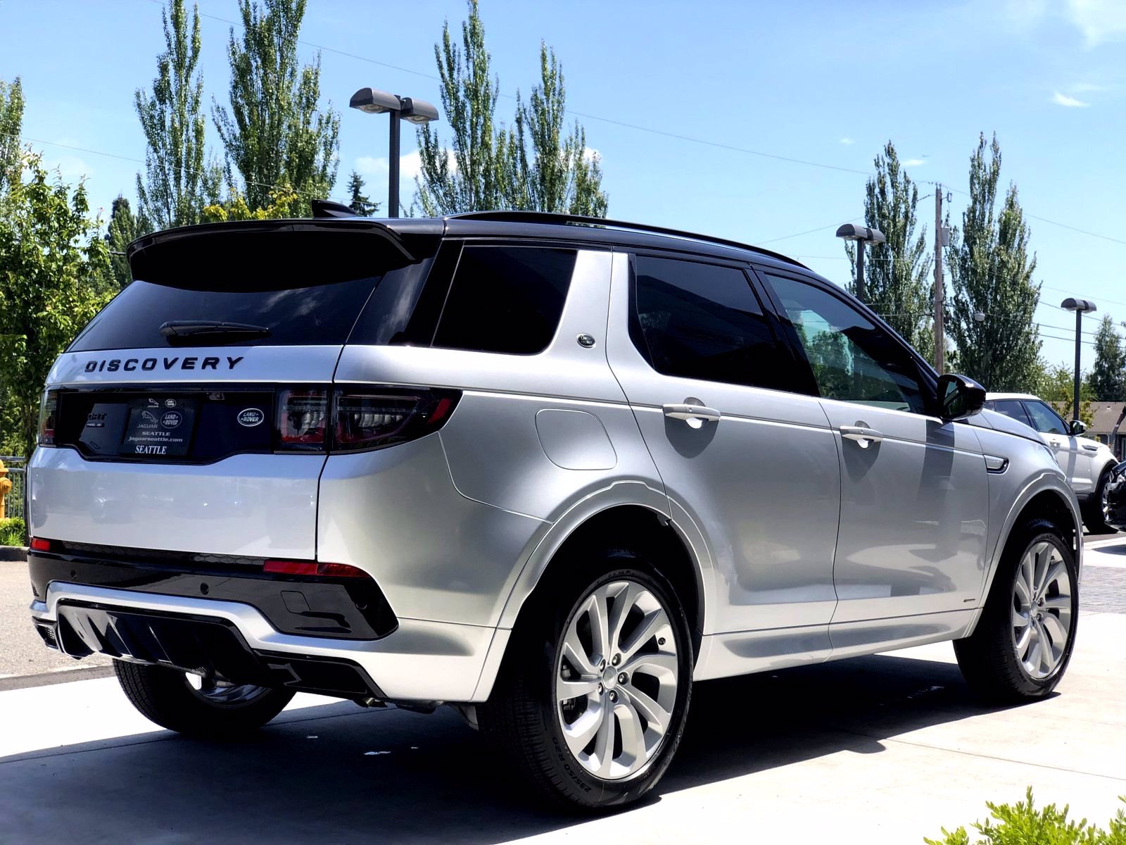 New 2020 Land Rover Discovery Sport SE RDynamic Sport Utility in