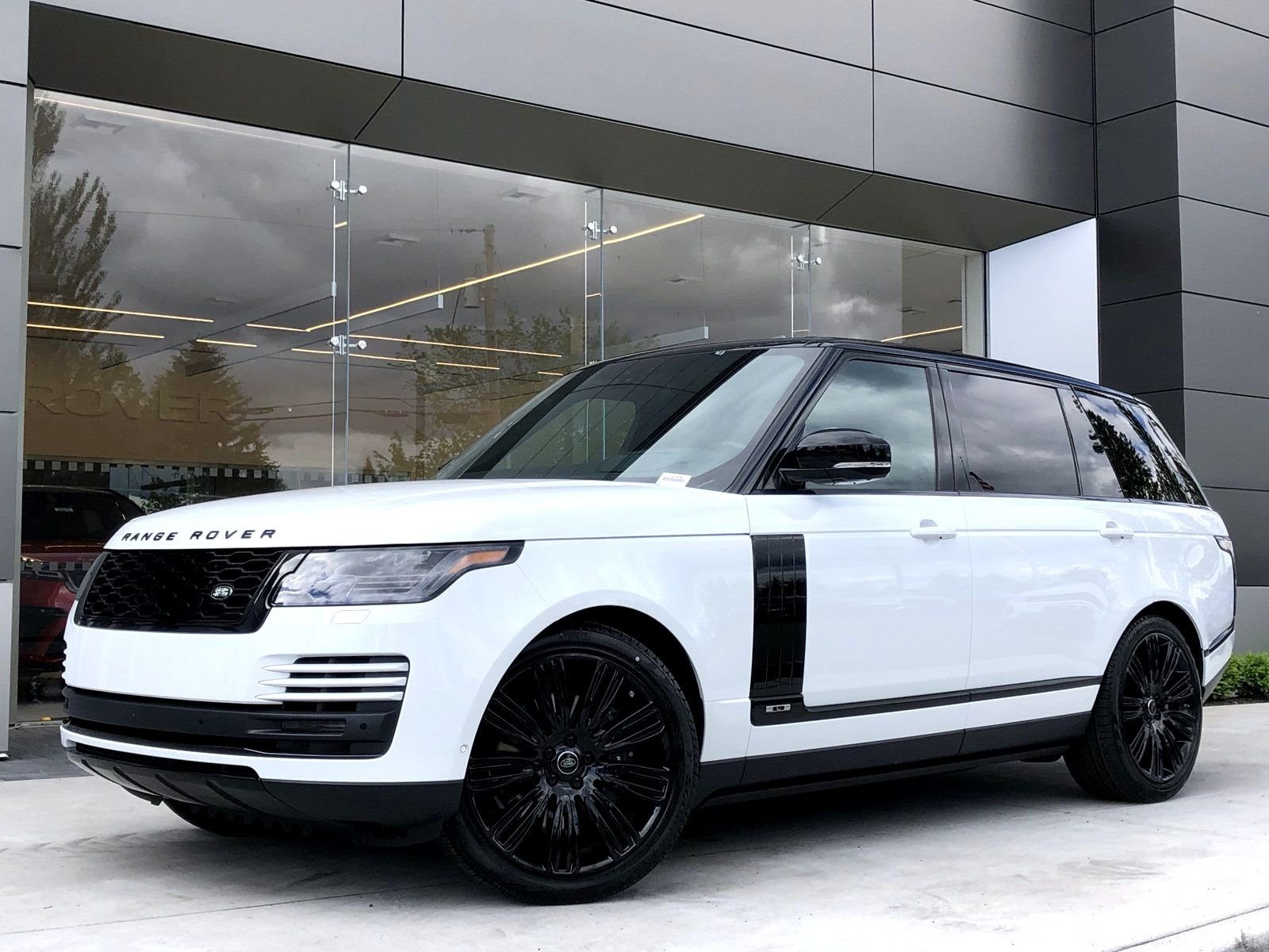 New 2020 Land Rover Range Rover Supercharged LWB Sport