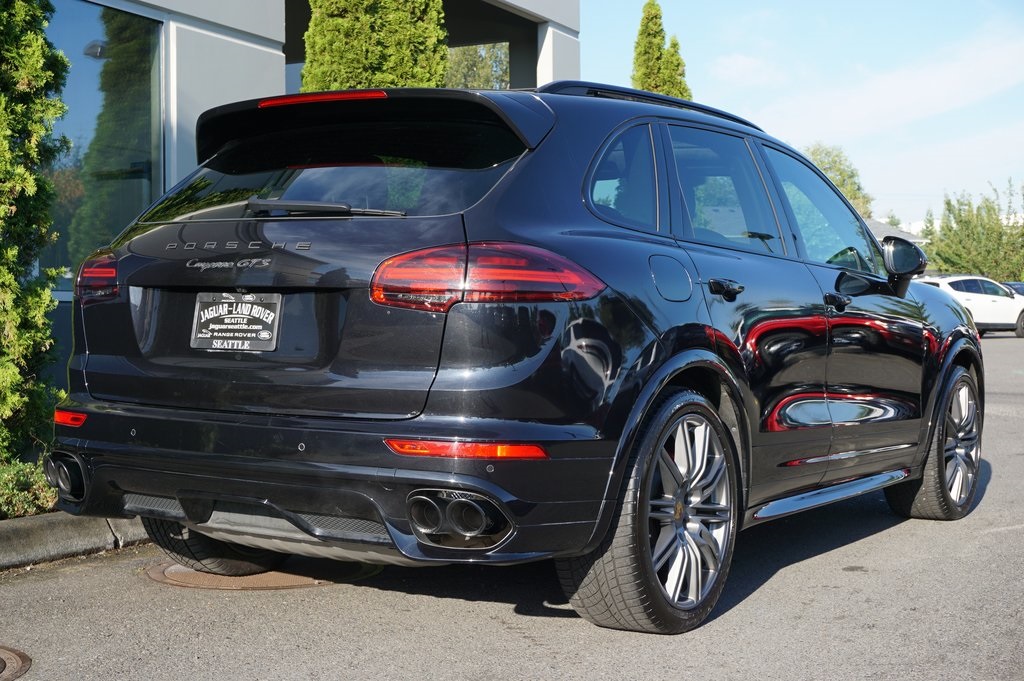 Porsche cayenne gts 2016