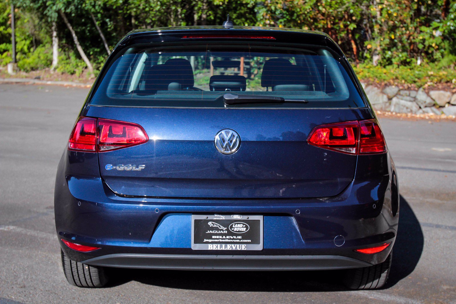Pre-Owned 2016 Volkswagen e-Golf SEL Premium Hatchback in Bellevue #